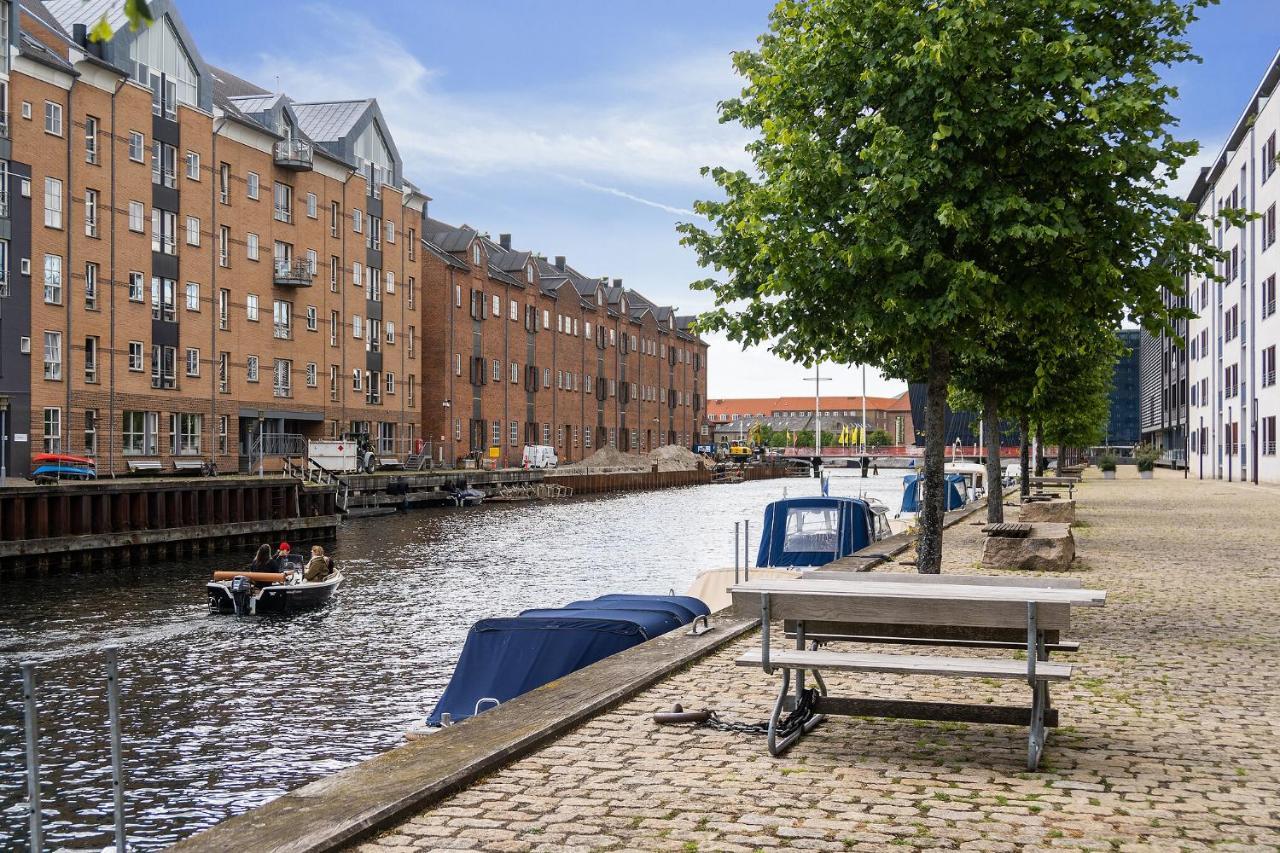Scandi-Hygge 2 Bedroom Apartment In Charming Christianshavn Köpenhamn Exteriör bild