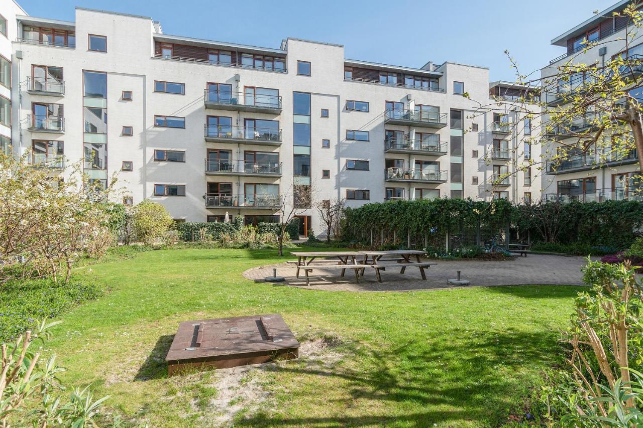 Scandi-Hygge 2 Bedroom Apartment In Charming Christianshavn Köpenhamn Exteriör bild